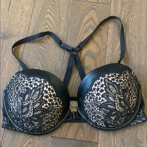 Victoria’s Secret faux leather/lace/pearls 34D